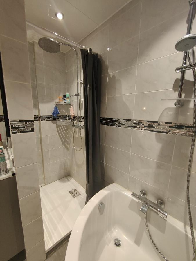Tres Grand Appartement De 76M2 A Strasbourg Exterior foto