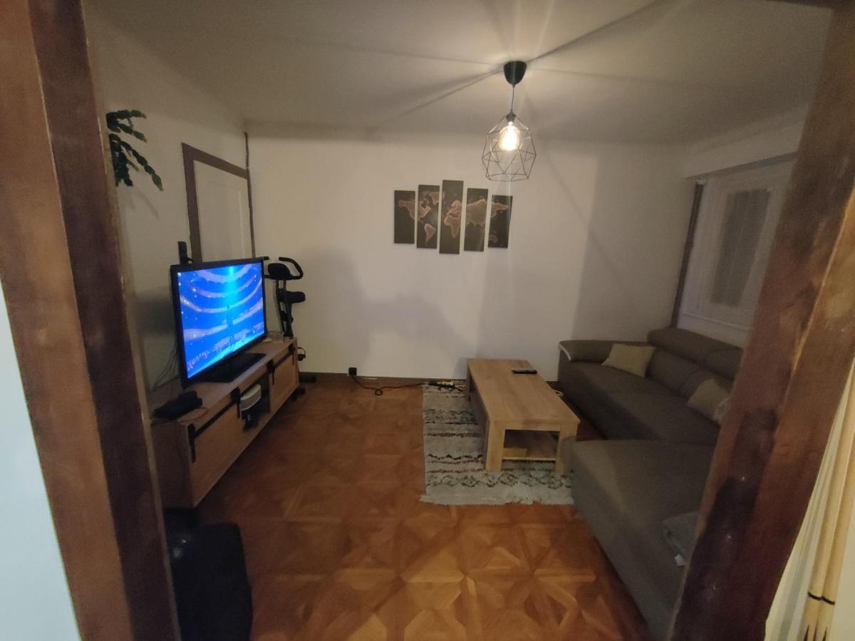 Tres Grand Appartement De 76M2 A Strasbourg Exterior foto